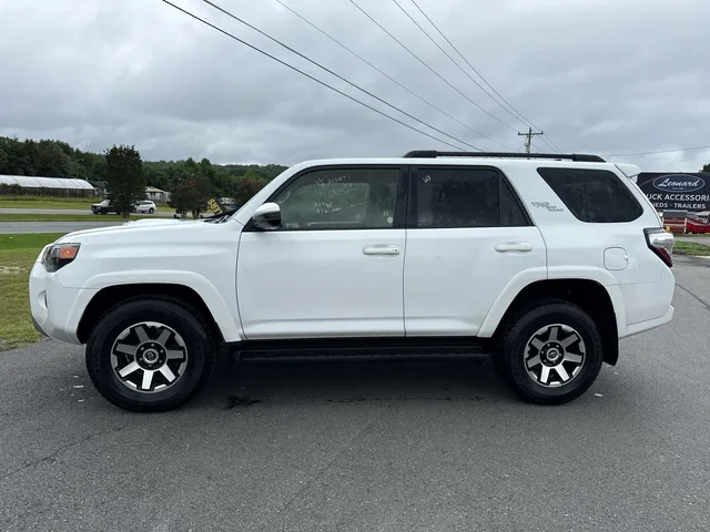 SEMINUEVOS TOYOTA 4Runner at Mt Airy in Mount Airy Toyota
