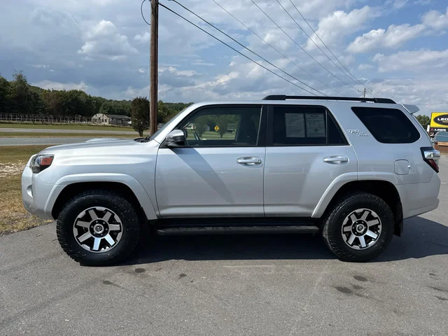SEMINUEVOS TOYOTA 4Runner at Matthews in Liberty Buick GMC