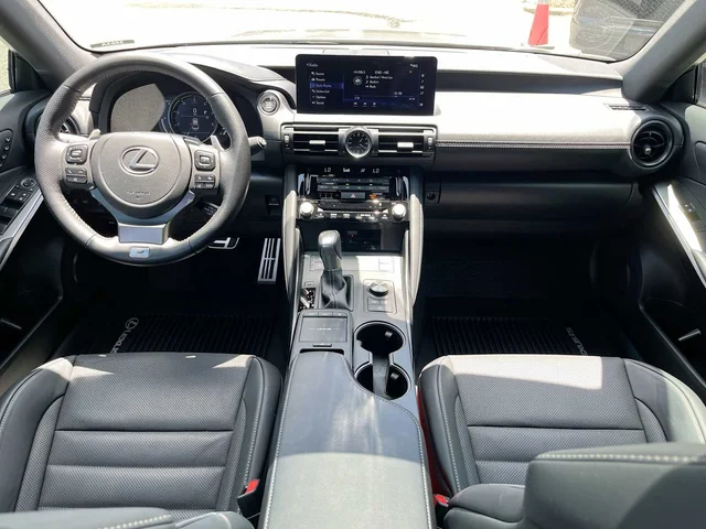 SEMINUEVOS LEXUS IS at Matthews in Liberty Buick GMC