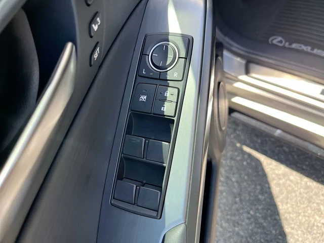 SEMINUEVOS LEXUS IS at Matthews in Liberty Buick GMC