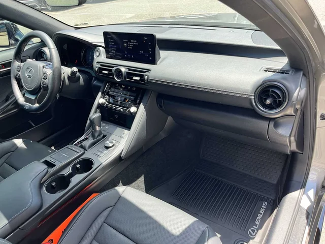 SEMINUEVOS LEXUS IS at Matthews in Liberty Buick GMC