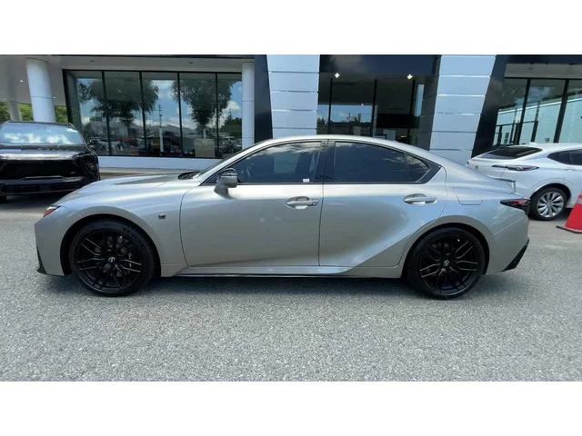 SEMINUEVOS LEXUS IS at Matthews in Liberty Buick GMC