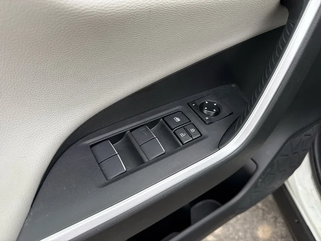 SEMINUEVOS TOYOTA RAV4 at Matthews in Liberty Buick GMC