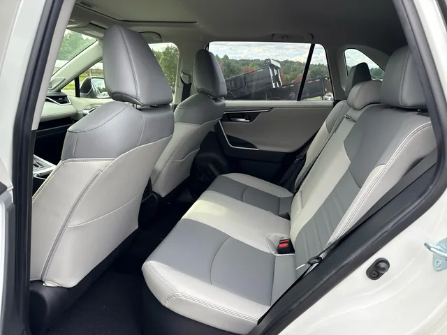 SEMINUEVOS TOYOTA RAV4 at Matthews in Liberty Buick GMC