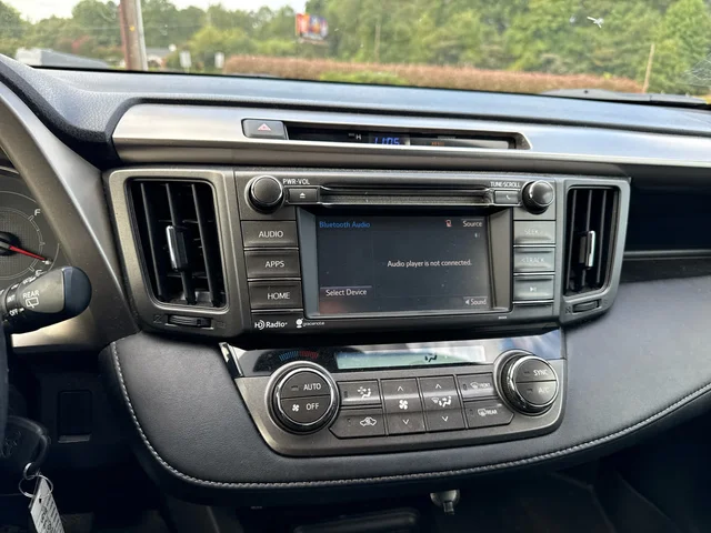 SEMINUEVOS TOYOTA RAV4 at Matthews in Liberty Buick GMC