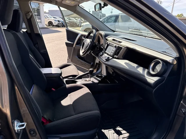 SEMINUEVOS TOYOTA RAV4 at Matthews in Liberty Buick GMC