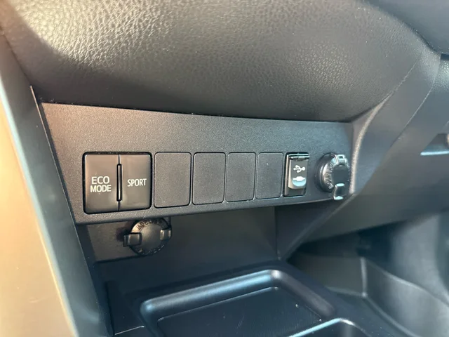 SEMINUEVOS TOYOTA RAV4 at Matthews in Liberty Buick GMC