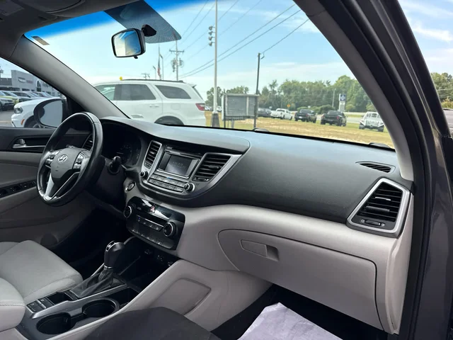 SEMINUEVOS HYUNDAI Tucson at Matthews in Liberty Buick GMC