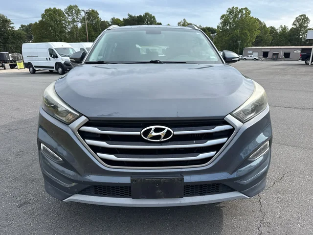 SEMINUEVOS HYUNDAI Tucson at Matthews in Liberty Buick GMC