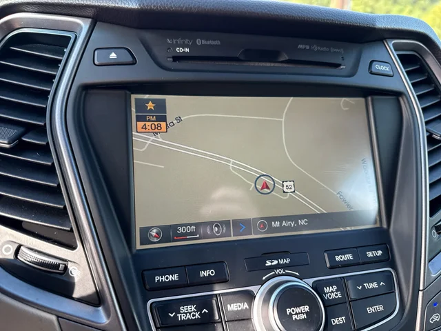 SEMINUEVOS HYUNDAI Santa Fe at Matthews in Liberty Buick GMC