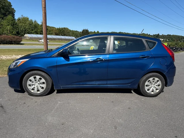 SEMINUEVOS HYUNDAI Accent at Matthews in Liberty Buick GMC