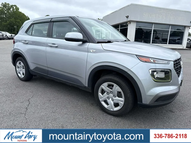 SEMINUEVOS HYUNDAI Venue at Matthews in Liberty Buick GMC