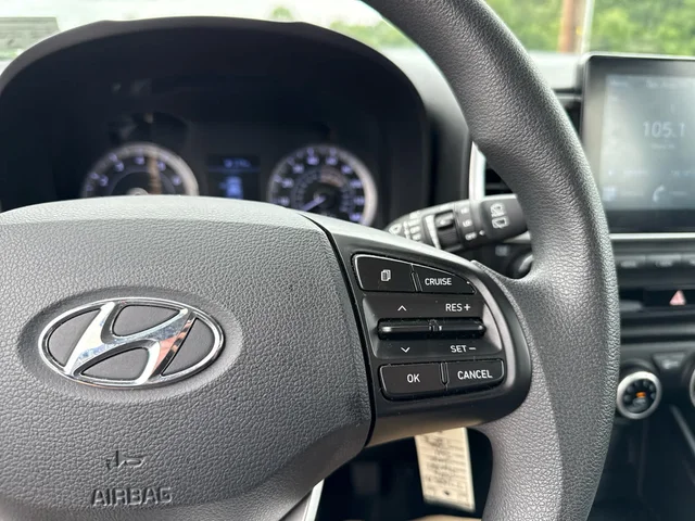 SEMINUEVOS HYUNDAI Venue at Matthews in Liberty Buick GMC