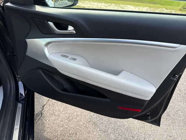 SEMINUEVOS GENESIS G70 at Matthews in Liberty Buick GMC