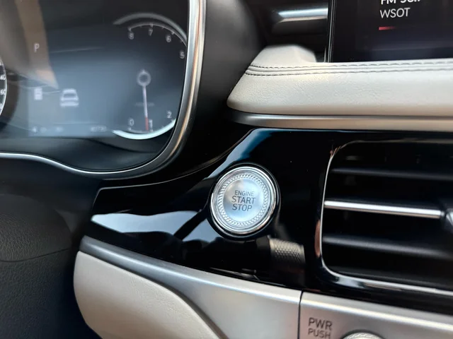 SEMINUEVOS GENESIS G70 at Matthews in Liberty Buick GMC
