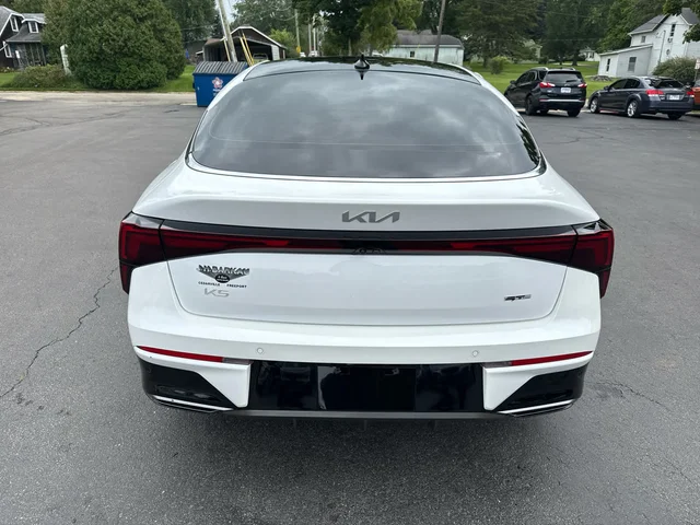 SEMINUEVOS KIA K5 a Estados en autogozo