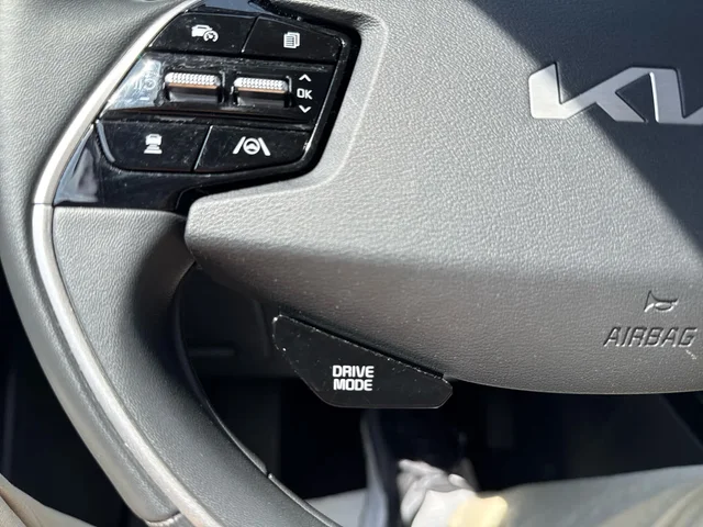 SEMINUEVOS KIA Niro EV at Matthews in Liberty Buick GMC