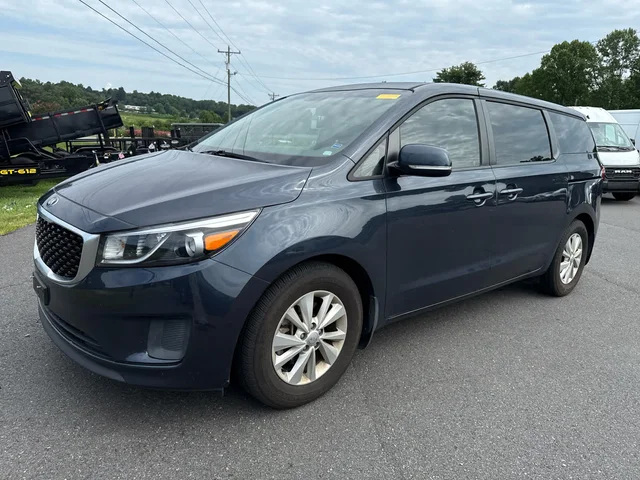SEMINUEVOS KIA Sedona at Matthews in Liberty Buick GMC