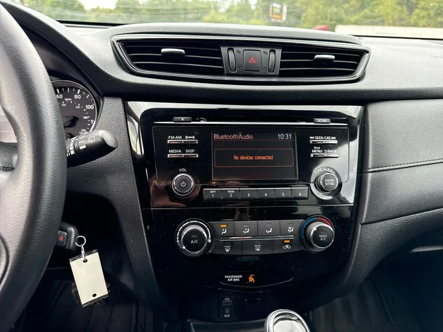 SEMINUEVOS NISSAN Rogue at Matthews in Liberty Buick GMC