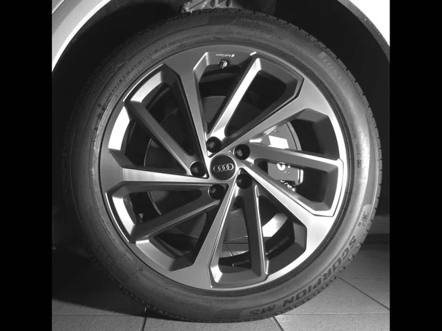 Nuevos AUDI SQ5 à Estados chez autogozo
