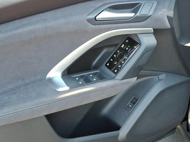 Nuevos AUDI SQ5 à Estados chez autogozo