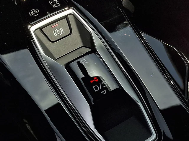 Nuevos AUDI SQ5 à Estados chez autogozo