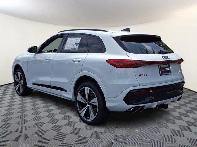 Nuevos AUDI SQ5 à Estados chez autogozo