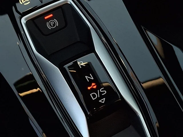 Nuevos AUDI SQ5 à Estados chez autogozo