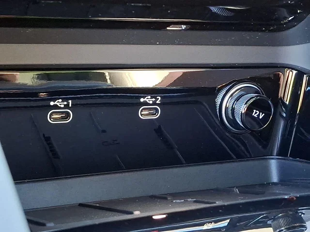 Nuevos AUDI SQ5 à Estados chez autogozo