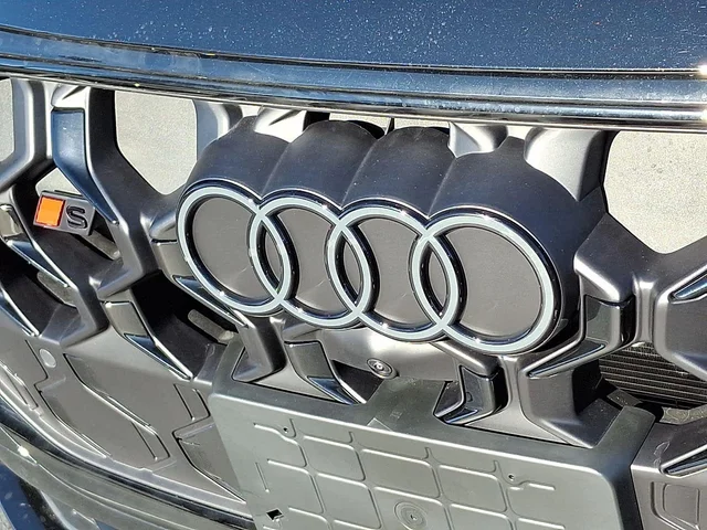 Nuevos AUDI SQ5 à Estados chez autogozo