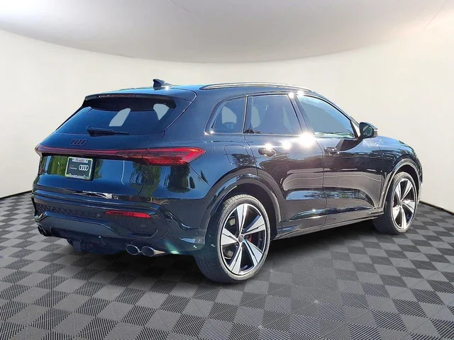 Nuevos AUDI SQ5 à Estados chez autogozo