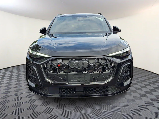 Nuevos AUDI SQ5 à Estados chez autogozo