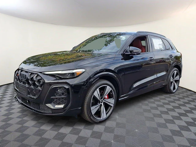 Nuevos AUDI SQ5 à Estados chez autogozo