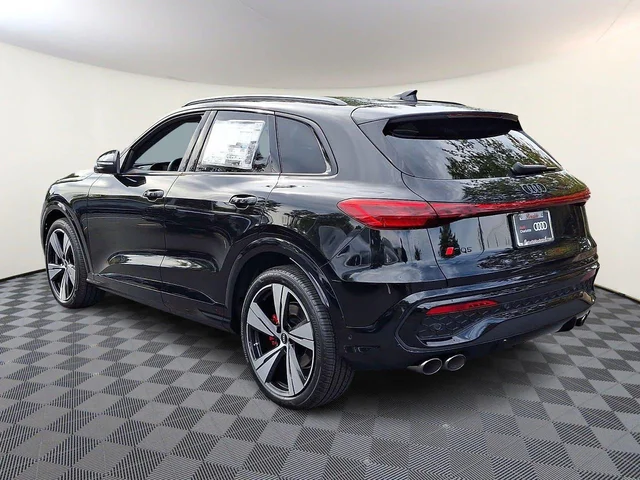 Nuevos AUDI SQ5 à Estados chez autogozo