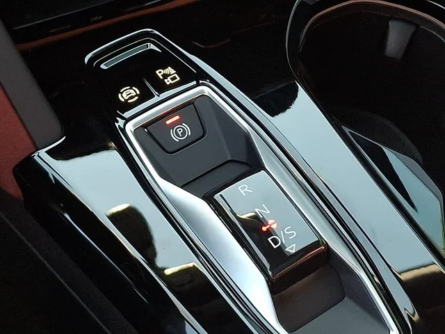 Nuevos AUDI SQ5 à Estados chez autogozo