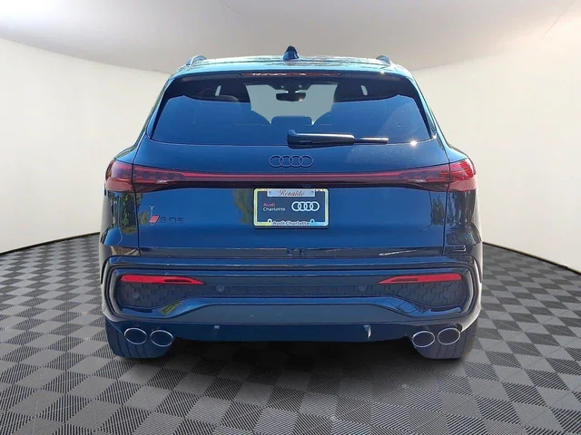 Nuevos AUDI SQ5 à Estados chez autogozo