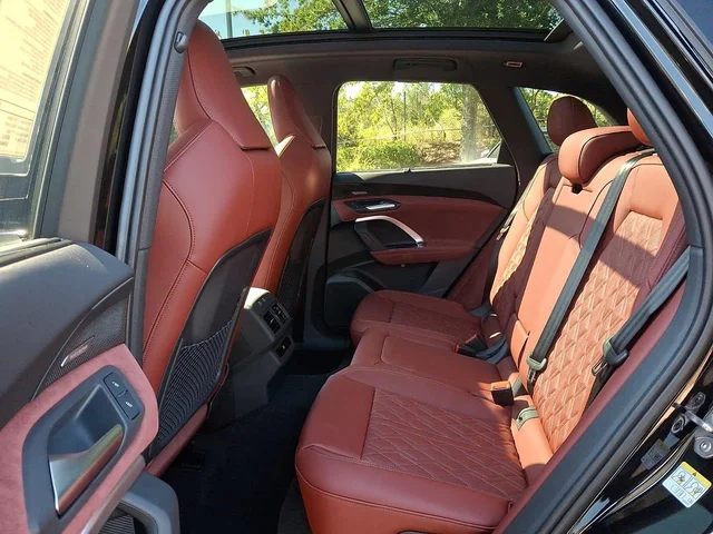 Nuevos AUDI SQ5 à Estados chez autogozo
