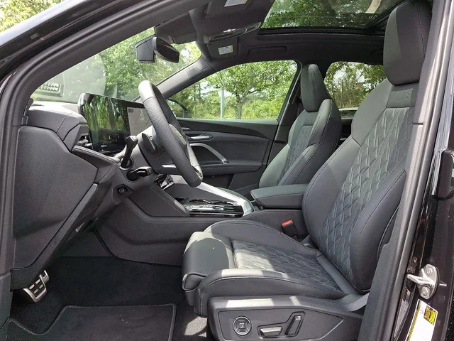 Nuevos AUDI SQ5 à Estados chez autogozo