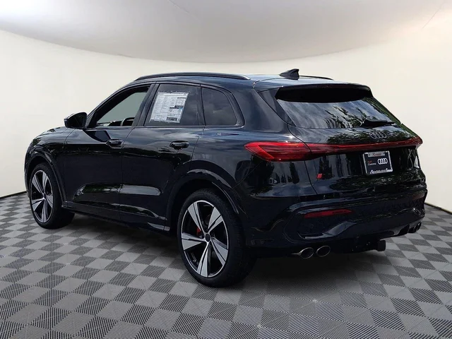 Nuevos AUDI SQ5 à Estados chez autogozo