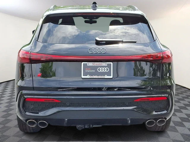 Nuevos AUDI SQ5 à Estados chez autogozo