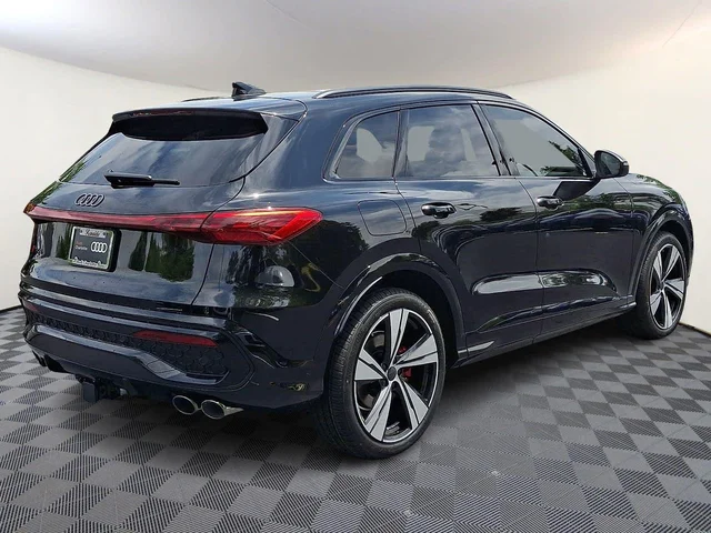 Nuevos AUDI SQ5 à Estados chez autogozo
