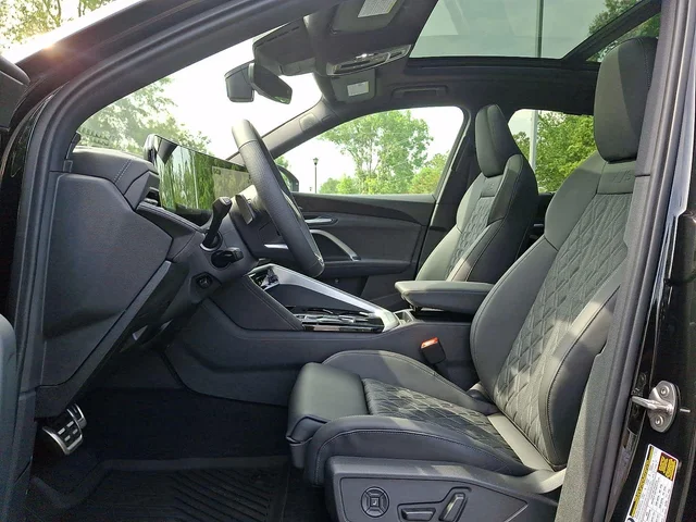 Nuevos AUDI SQ5 à Estados chez autogozo