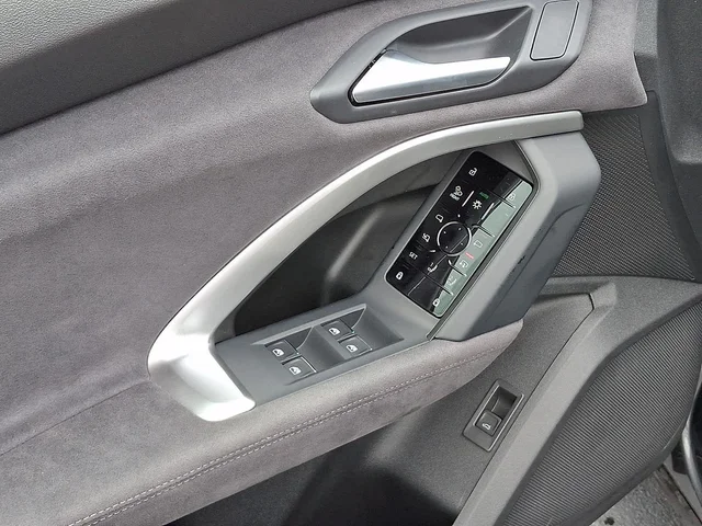 Nuevos AUDI SQ5 à Estados chez autogozo