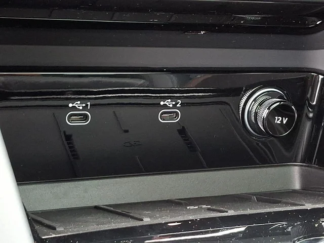 Nuevos AUDI SQ5 à Estados chez autogozo