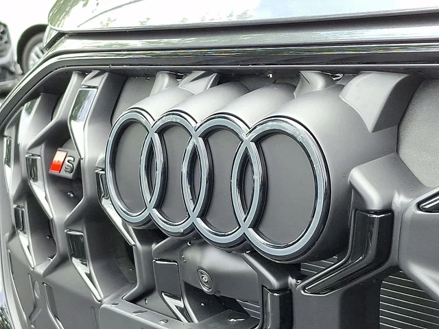 Nuevos AUDI SQ5 à Estados chez autogozo