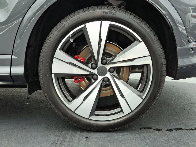 Nuevos AUDI SQ5 à Estados chez autogozo
