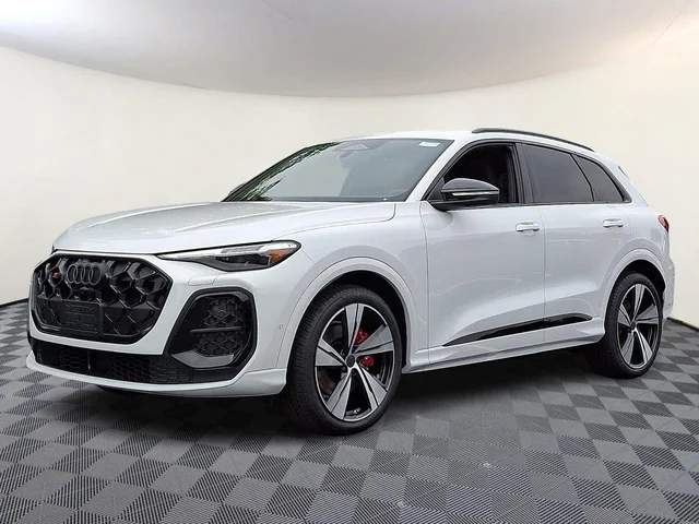 Nuevos AUDI SQ5 à Estados chez autogozo