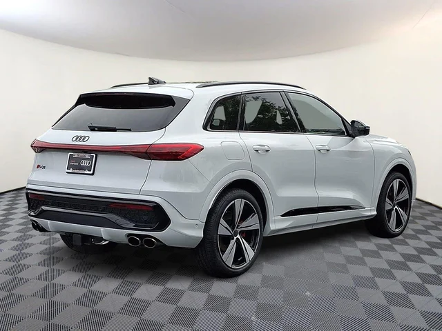 Nuevos AUDI SQ5 à Estados chez autogozo