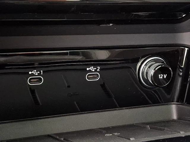 Nuevos AUDI SQ5 à Estados chez autogozo