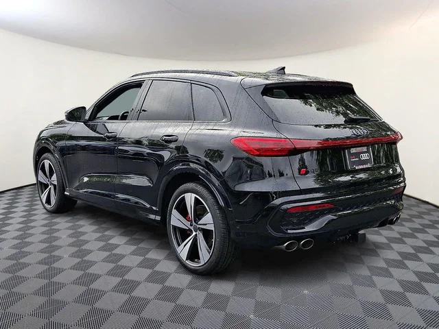 Nuevos AUDI SQ5 à Estados chez autogozo